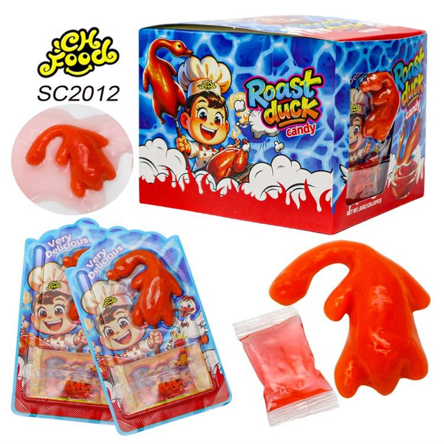 Hot Selling Wholesale 2in1Fruit Flavor Roast Duck Shape Gummy Candy with Liquid Candy OEM Sour Soft Chewy Halal Candy China