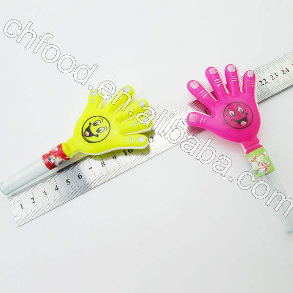 Five Finger Clap Hand Toy Candy / Plastic Clapping Hand Toy Candy