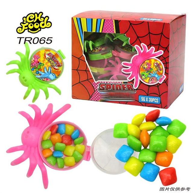 Wholesale and OEM Spider Plastic with Square Chewing Gum for Children Custom Boy's Candy Toy Halal