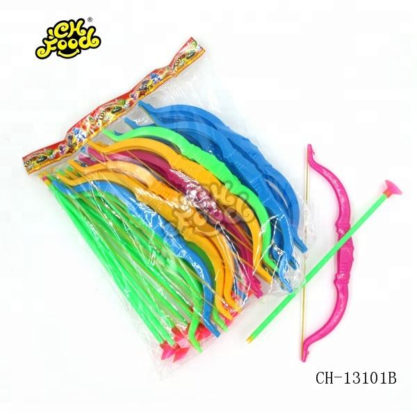 Cheap Plastic Big Shooting Bow And Arrow Toy Candy