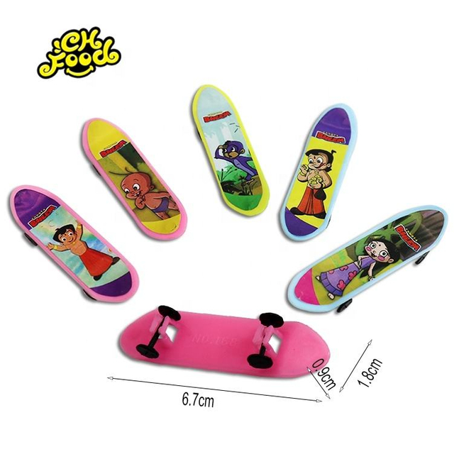 China Cheap Plastic Mini Skateboard Finger Toys For Kids